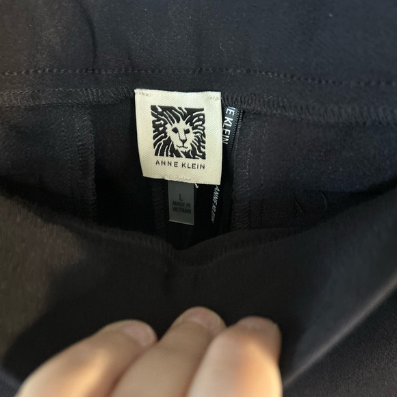 Anne Klein Black Flare Pants | Size XL - Picture 5 of 9